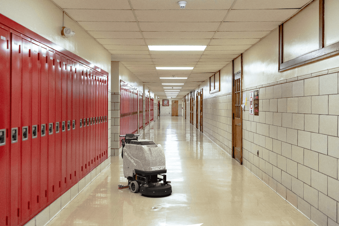 Tomcat showcasing the various applications of their floor scrubbers, in this case, in Education